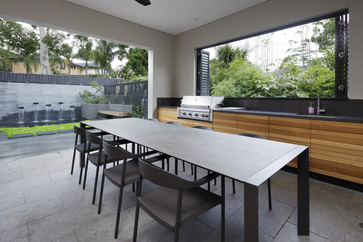 Outdoor kitchen