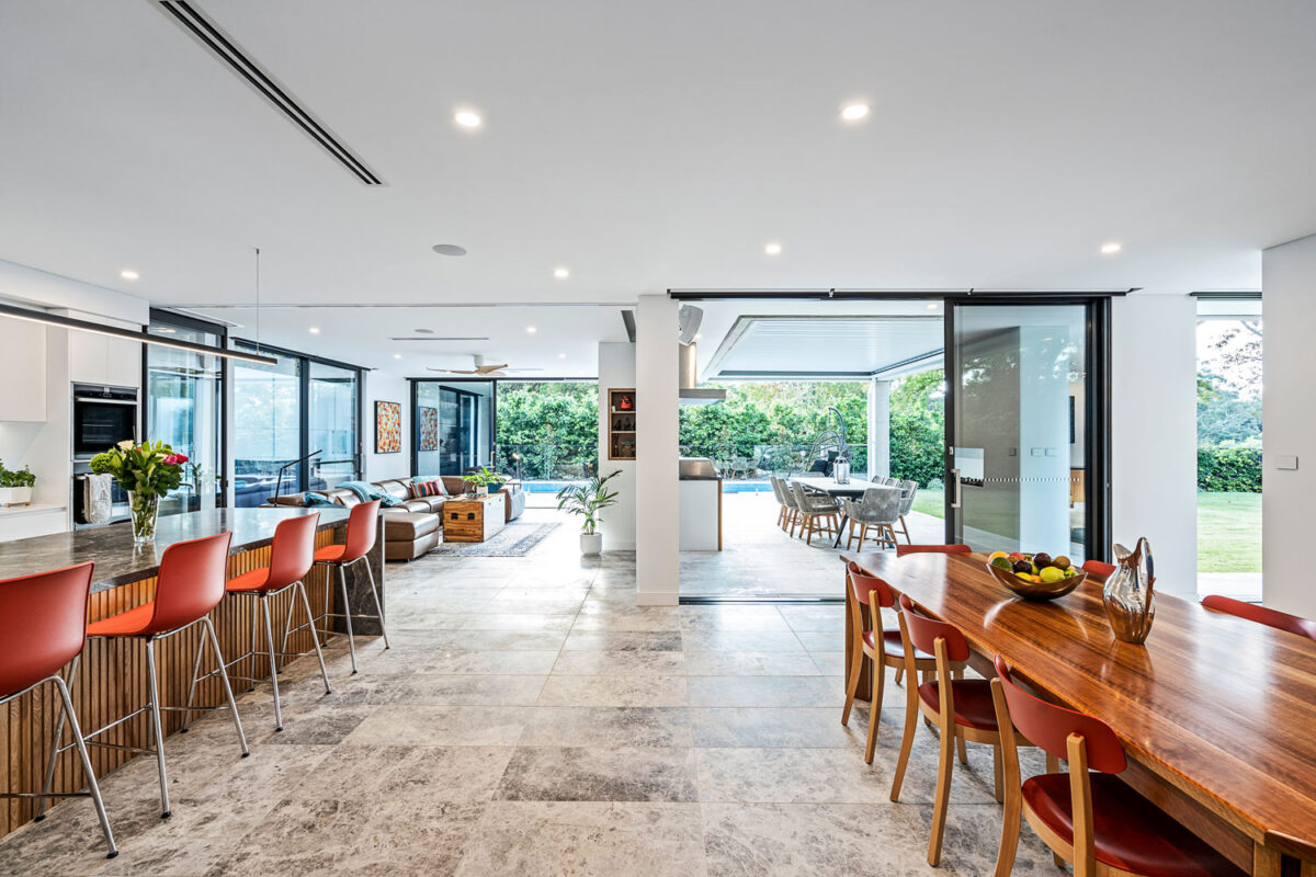 Beecroft Ultra Modern: expansive open plan living flowing out seamless into the outdoors