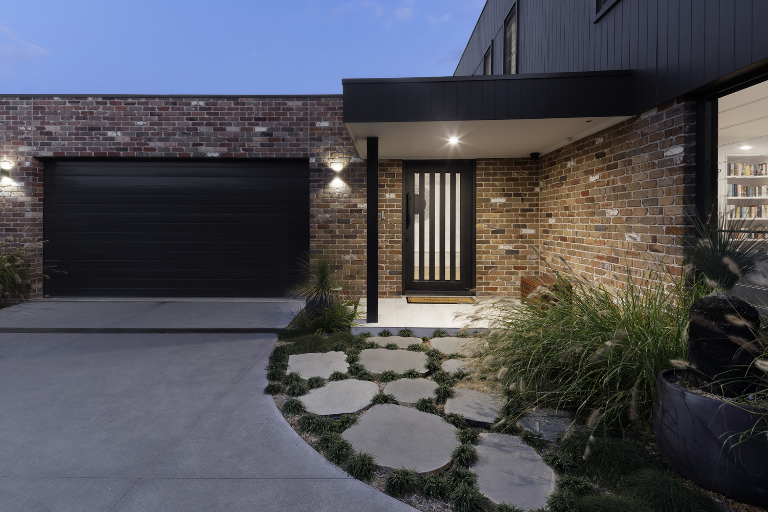 Glenhaven Contemporary Industrial: welcoming front entrance