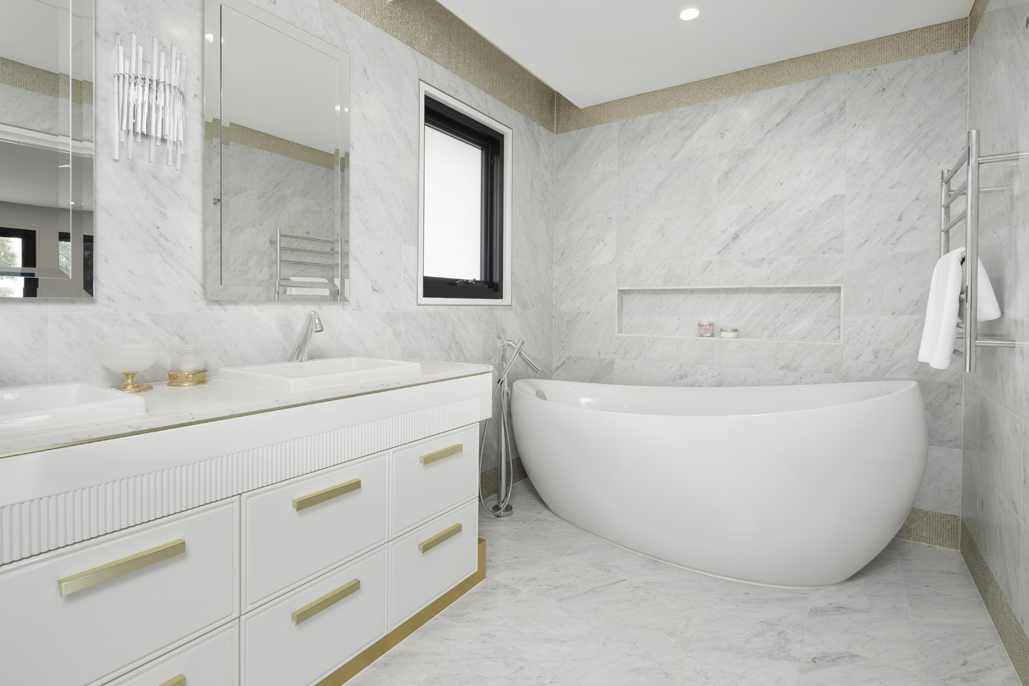 Rodd Point Contemporary: marble bathroom with gold accent