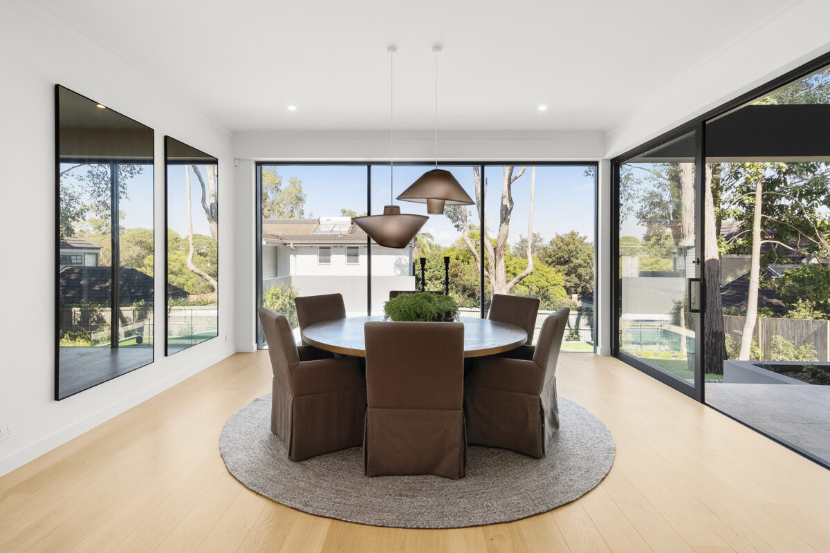 Greenwich Contemporary: dining area