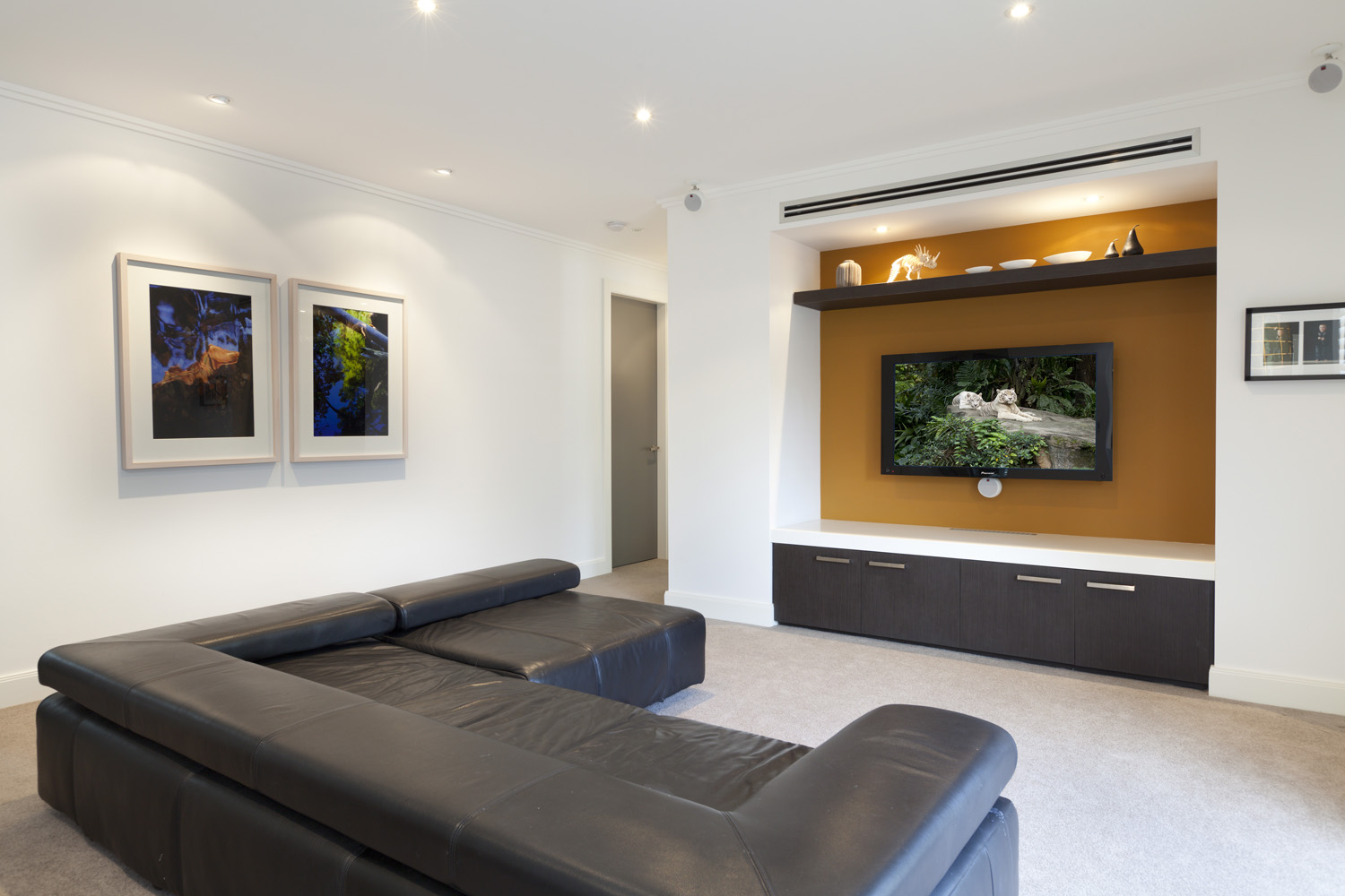 Hunters Hill Modern Traditional: living room