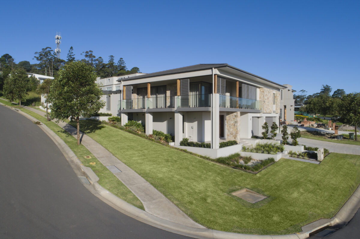 Castle Hill Mid-Century Contemporary: house exterior on a corner block