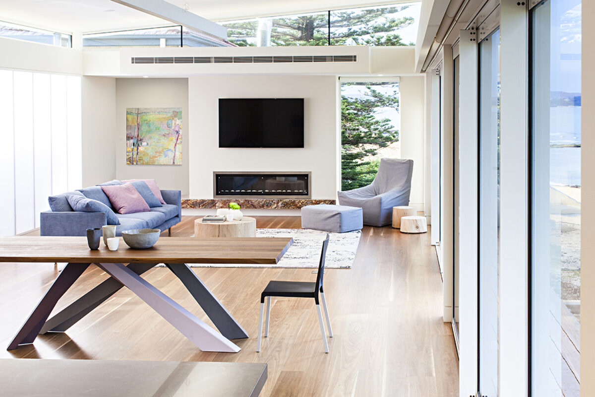 Collaroy Modern Beach: bright and airy living space looking out onto the beach